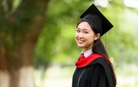 中山大学毕业证(中山大学毕业证封皮)