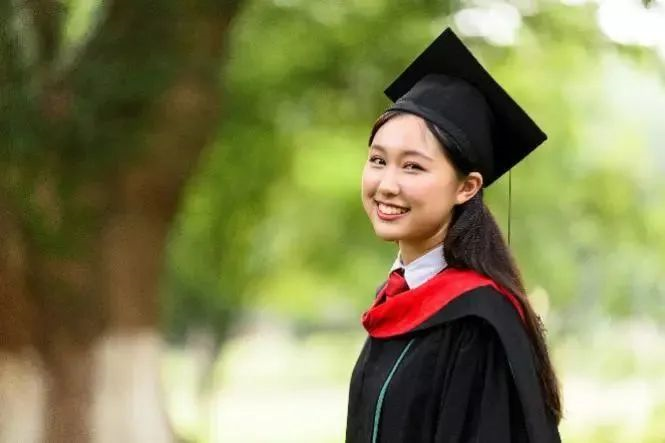 中山大学毕业证(中山大学毕业证封皮)