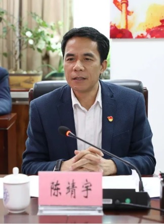 中南财经政法大学毕业证书长什么样